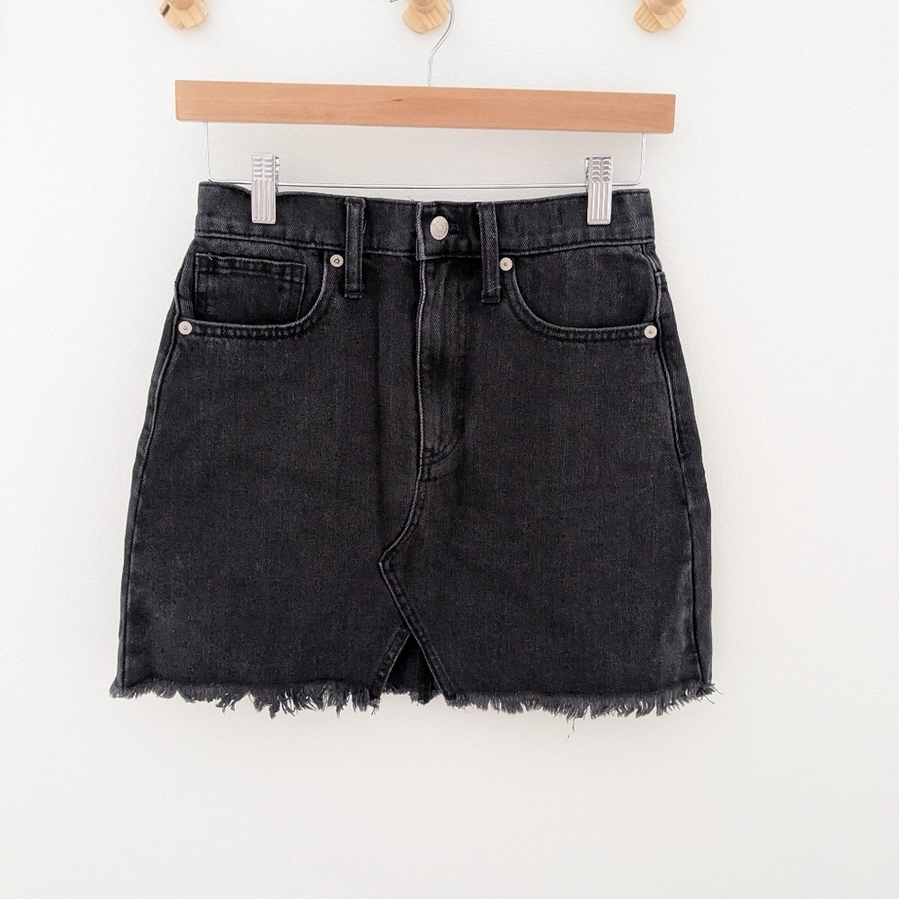 Madewell Women's Mini Black Distressed Denim Skirt XS